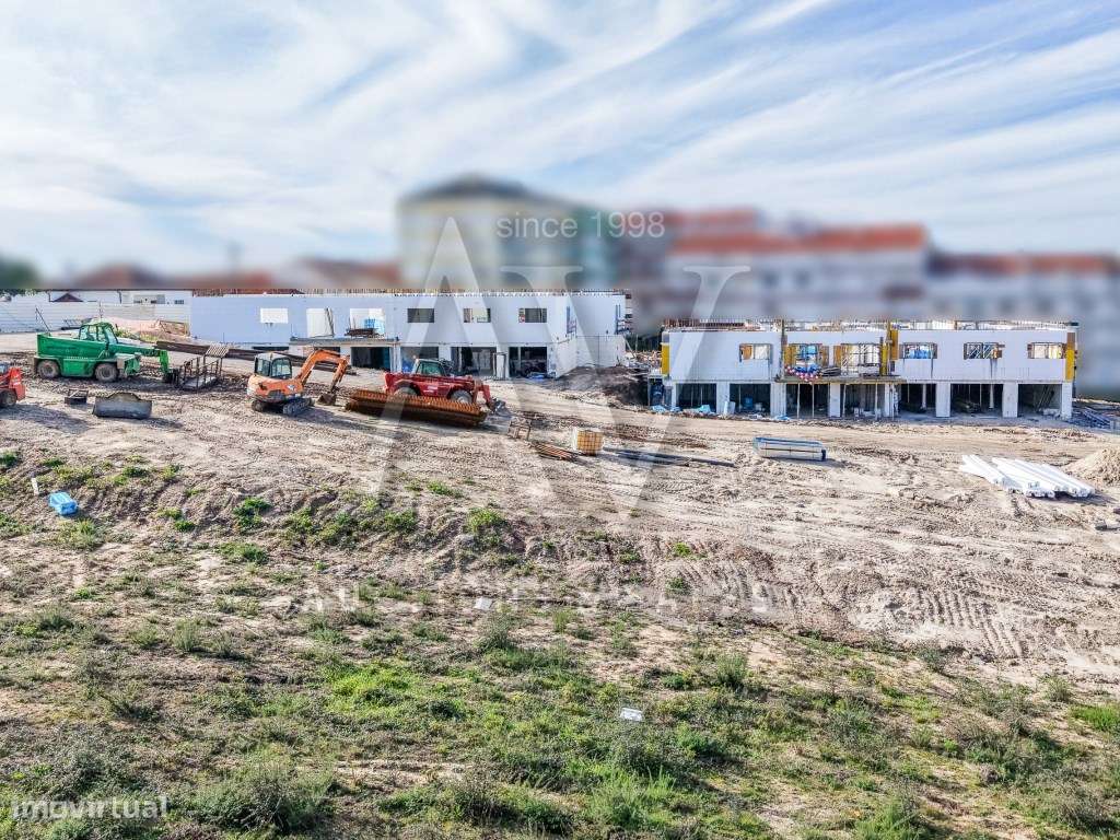 T3- Condomínio fechado , piscina aquecida, parque infantil, em Leiria-10
