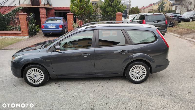 Ford Focus 1.8 Titanium - 32