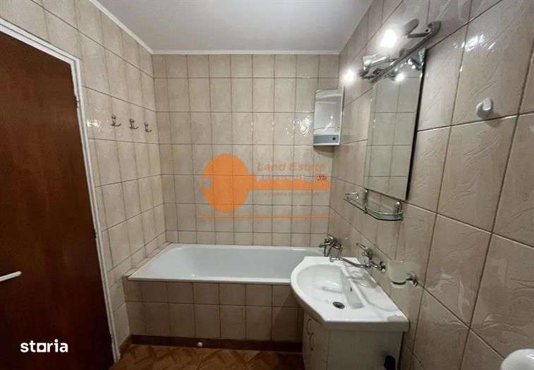 2 camere in zona Teiul Doamnei - Bloc Reabilitat-3