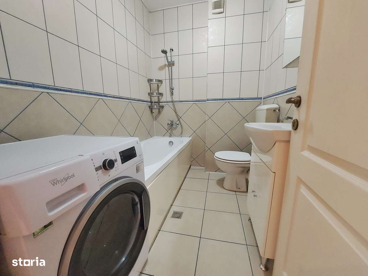 Apartament 2 camere , 64 mp zona Strand-8