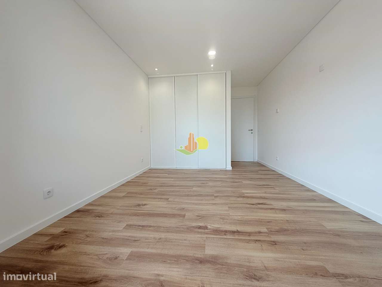 T2+2 Duplex com Garagem Dupla-16