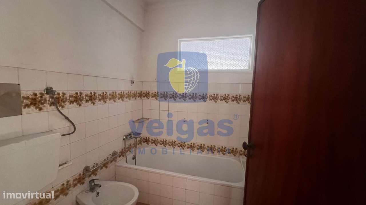 APARTAMENTO T2 BOM SUCESSO-16