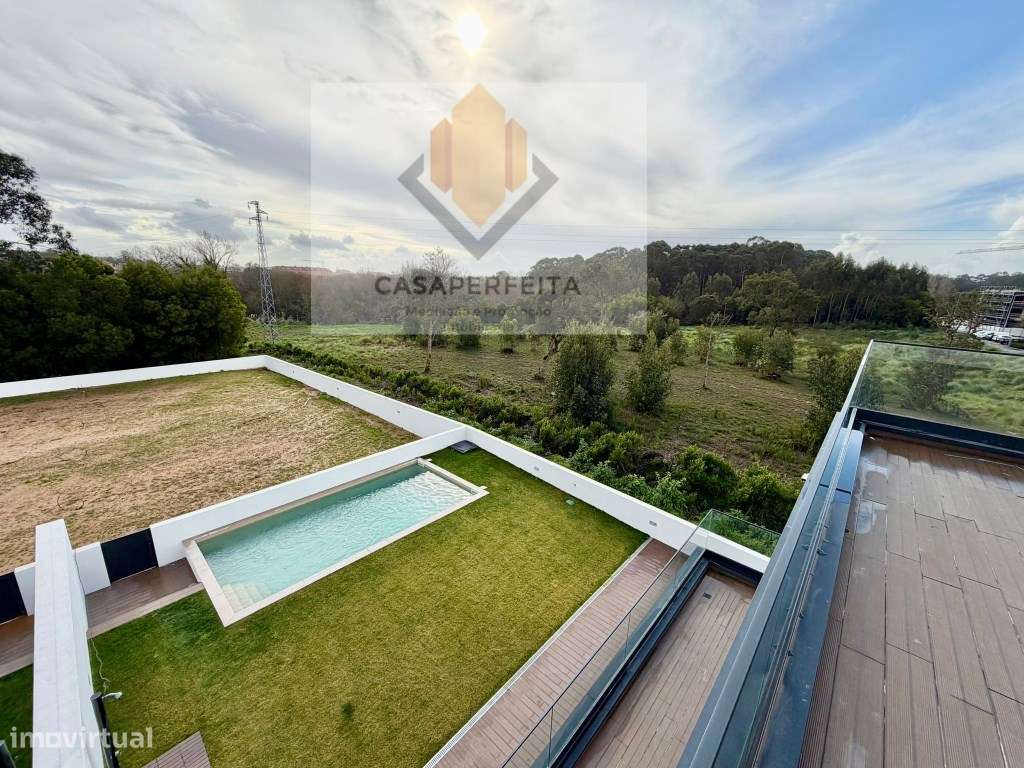 Moradias V5 de Luxo com Piscina, Jardim e Terraços - Praia da Madalena - Grande imagem: 5/28