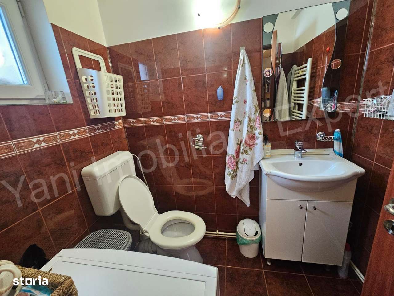 Casă de vânzare în Curtea de Argeș.-9