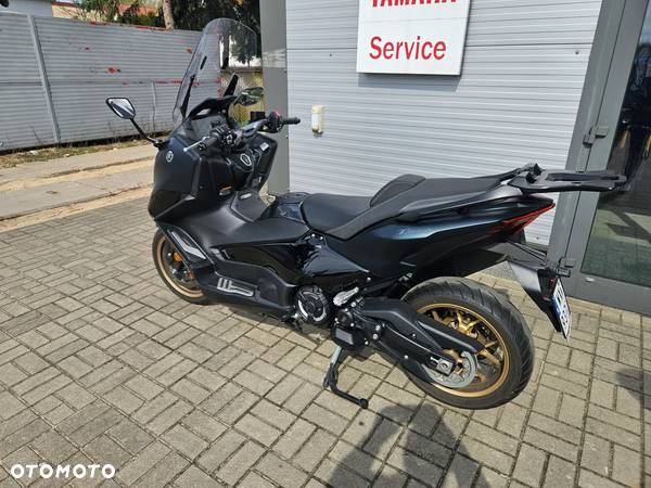 Yamaha Tmax - 2