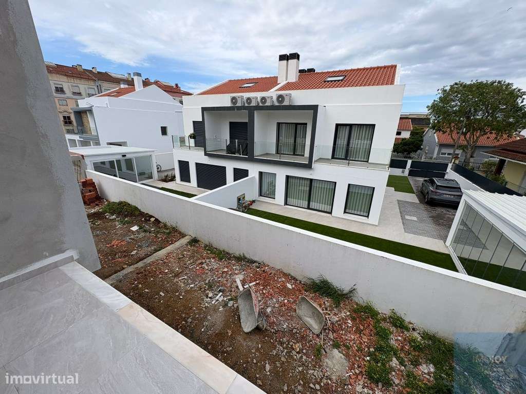 Moradia T3+1 na Abóboda-32