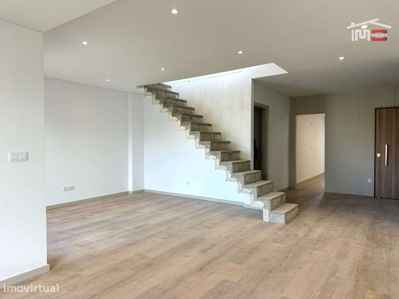 Incrivel Duplex com 292m2-18