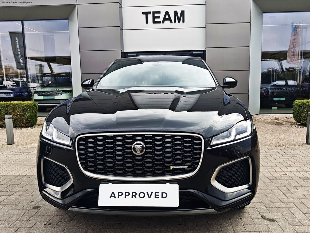 Jaguar F-Pace 2.0 Benzyna 250 KM — zdjęcie 4
