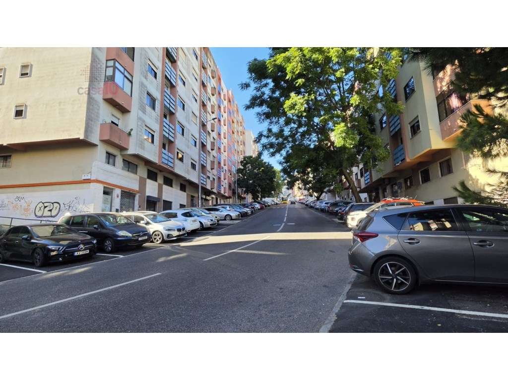 Apartamento T3 renovado para venda em São Marcos-19