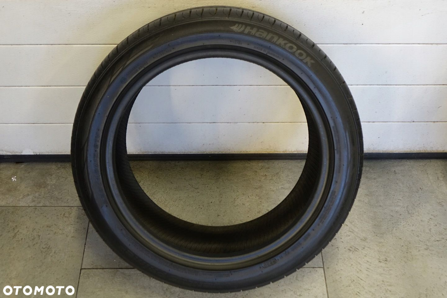 Opona Lato 225/45/17 Hankook ok. 6,36mm - 2