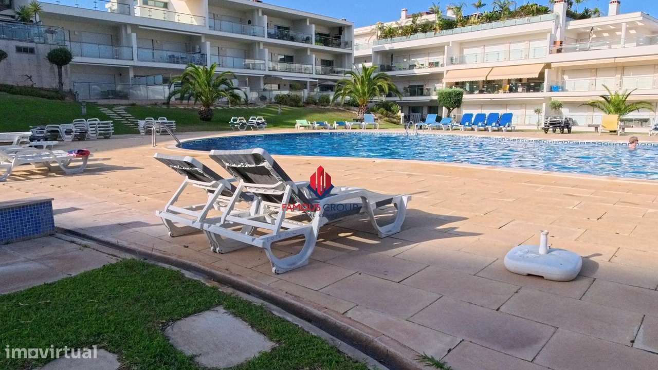 Penthouse T3 de Luxo com Amplos Terraços em Balaia – A Poucos...
