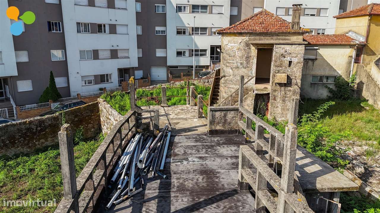 Moradia em Pedra para Recuperar com 630 m² de Terreno – Rio Tinto-19