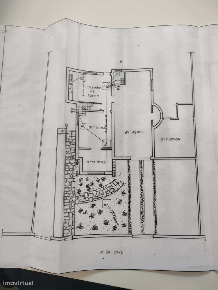 Moradia T5 com Piscina na Rua Padre Cruz, Maximinos-44