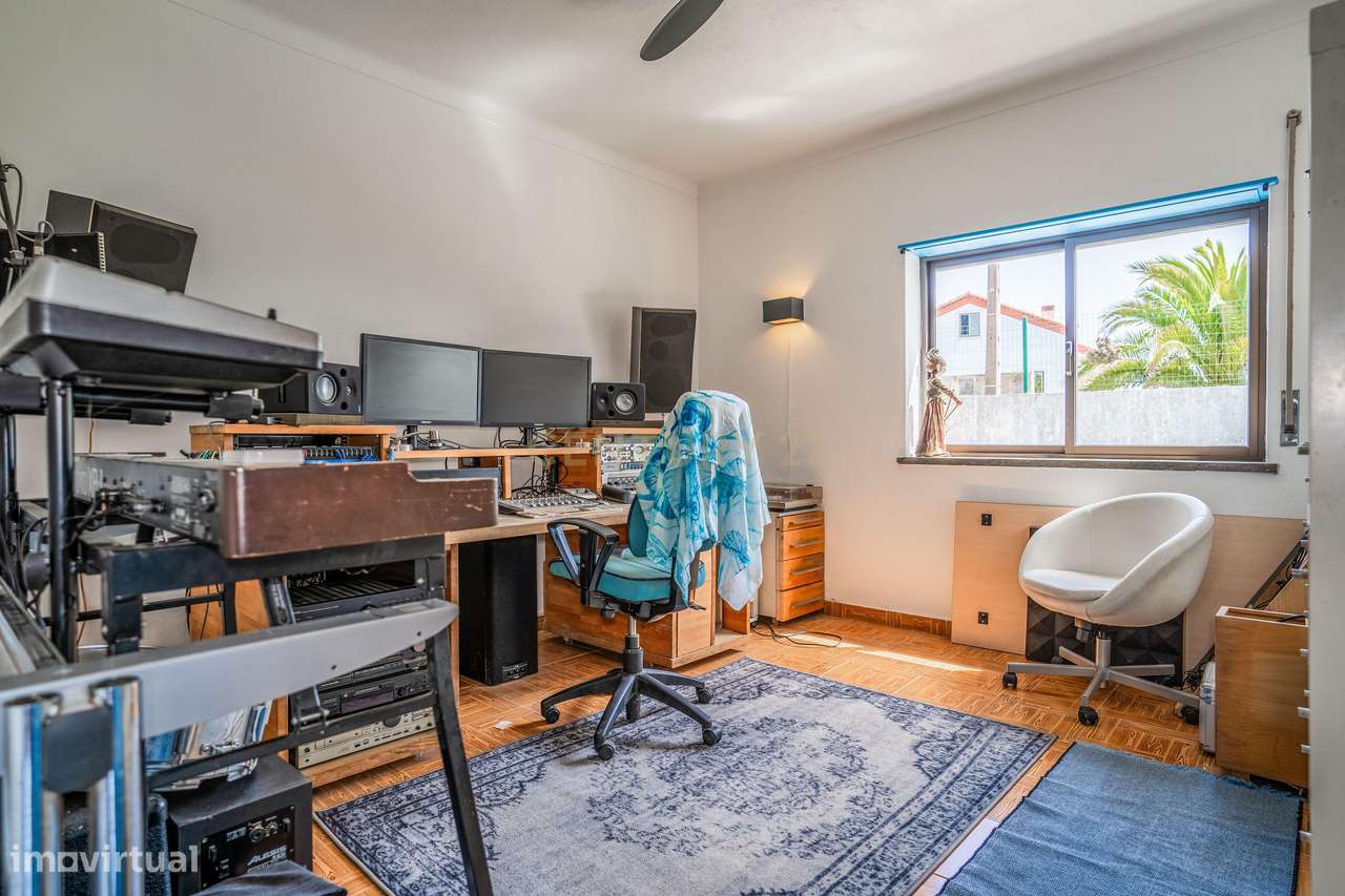 Moradia T3 localizada no Carvalhal, Bombarral-25