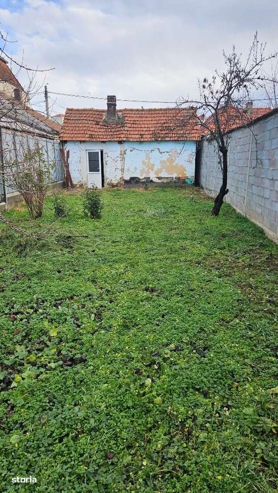 Casa veche,teren 250 mp str.Mestesugarilor-Iosia - Imagine principală: 4/9