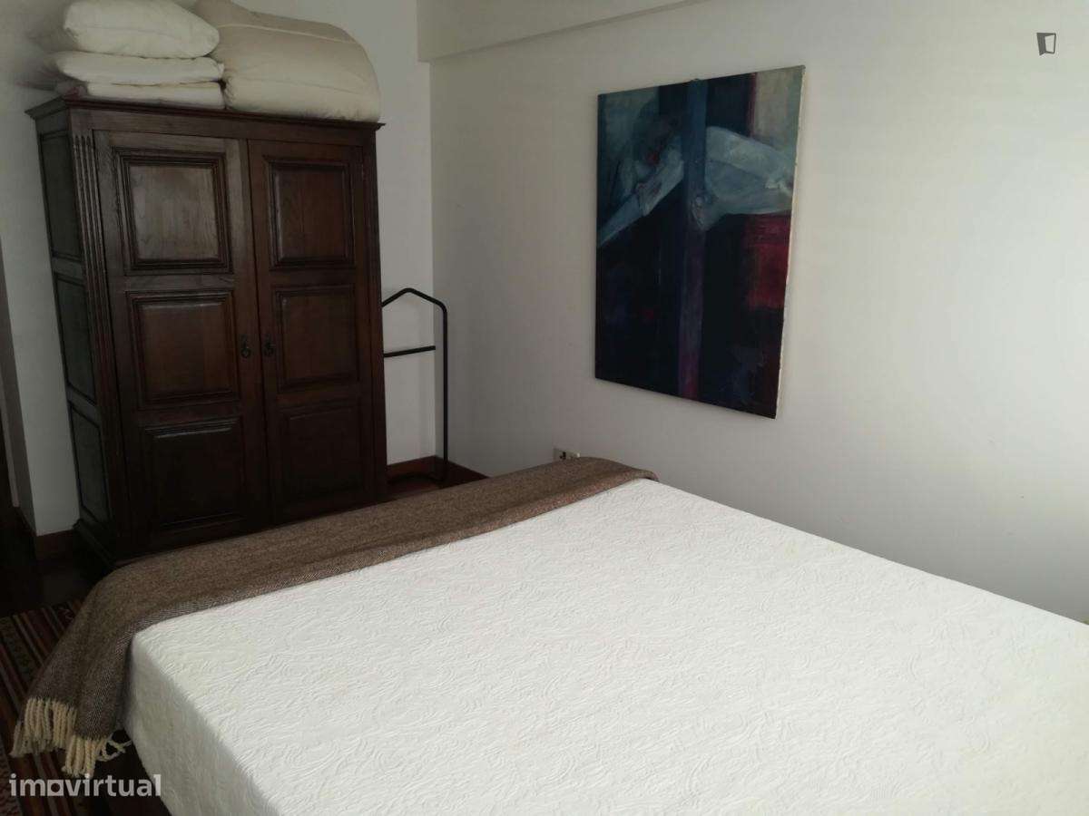 Quarto - localizado em Aldoar Porto - Grande imagem: 3/6