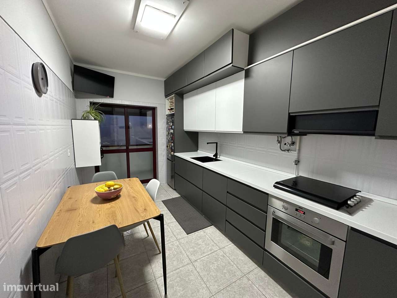 T2 com Varandas, Sotão e Ar Condicionado às Portas de Viseu - Grande imagem: 2/24