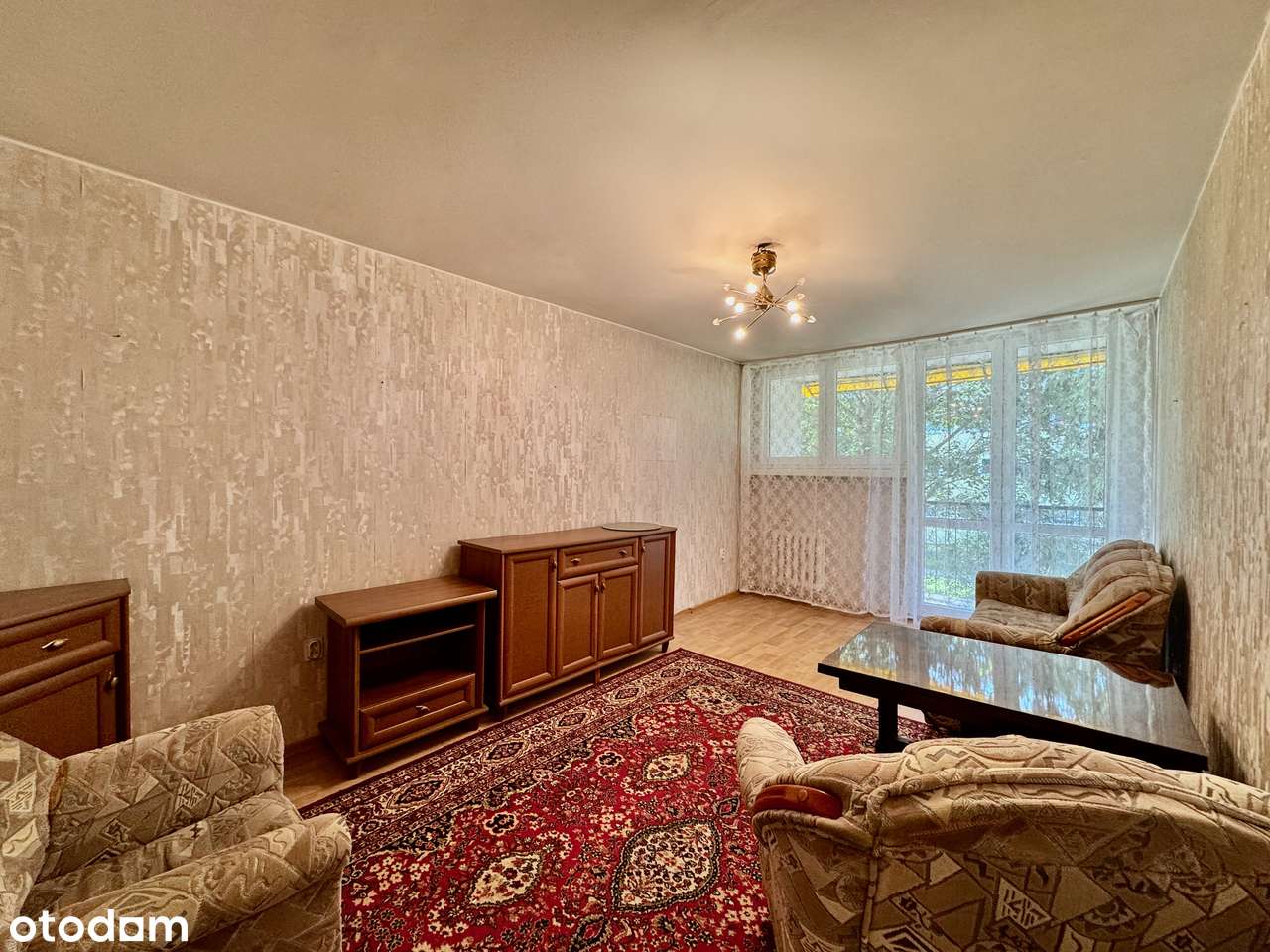 | 2 pokoje + kuchnia | 40m2 | balkon | komórka |-2