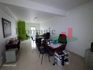 Escritório Centro de Rio Maior - Grande imagem: 2/10