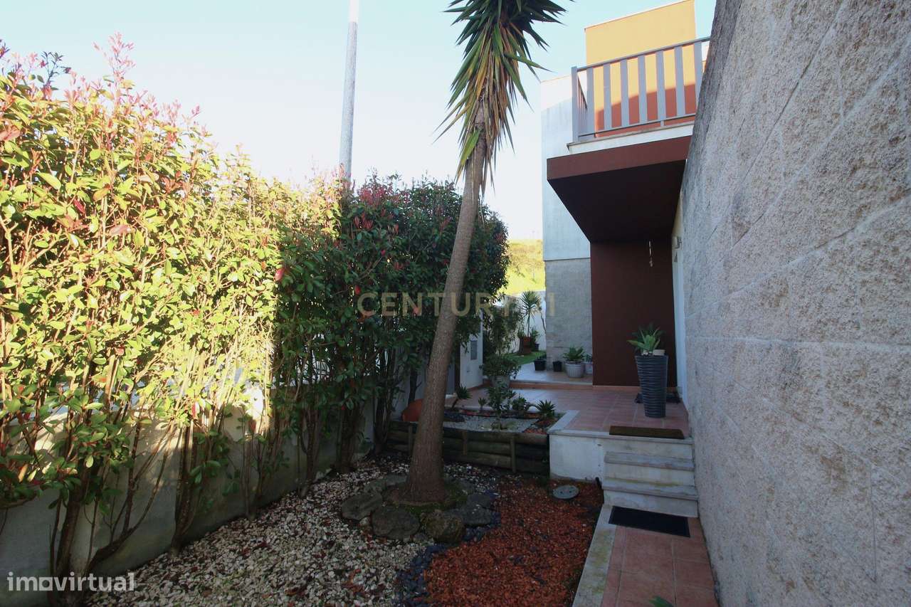 Moradia V4 em Torres Vedras, 566m2 ,vistas excecionais, qualidade e co-21