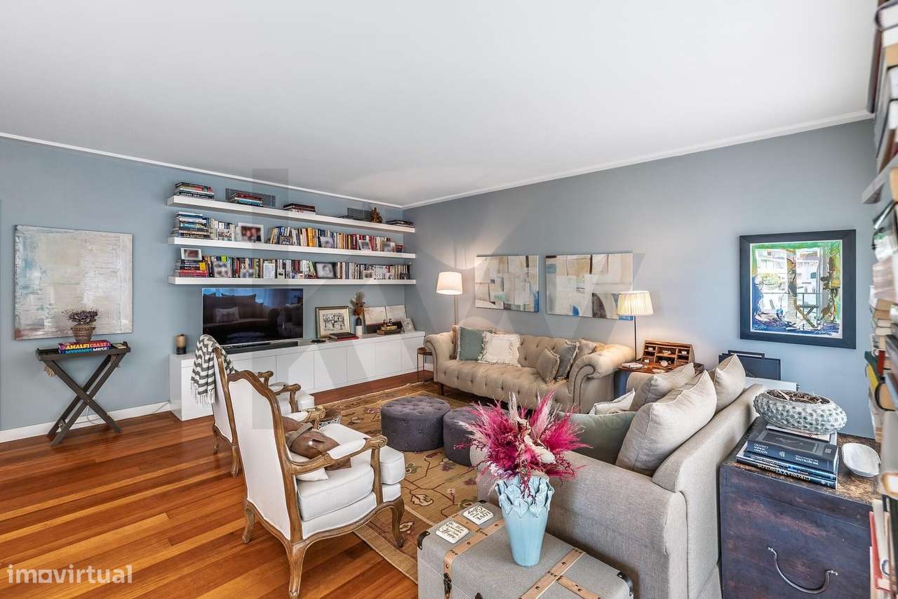 T4, em condomínio com piscina e estacionamento, na Lapa - Grande imagem: 5/25