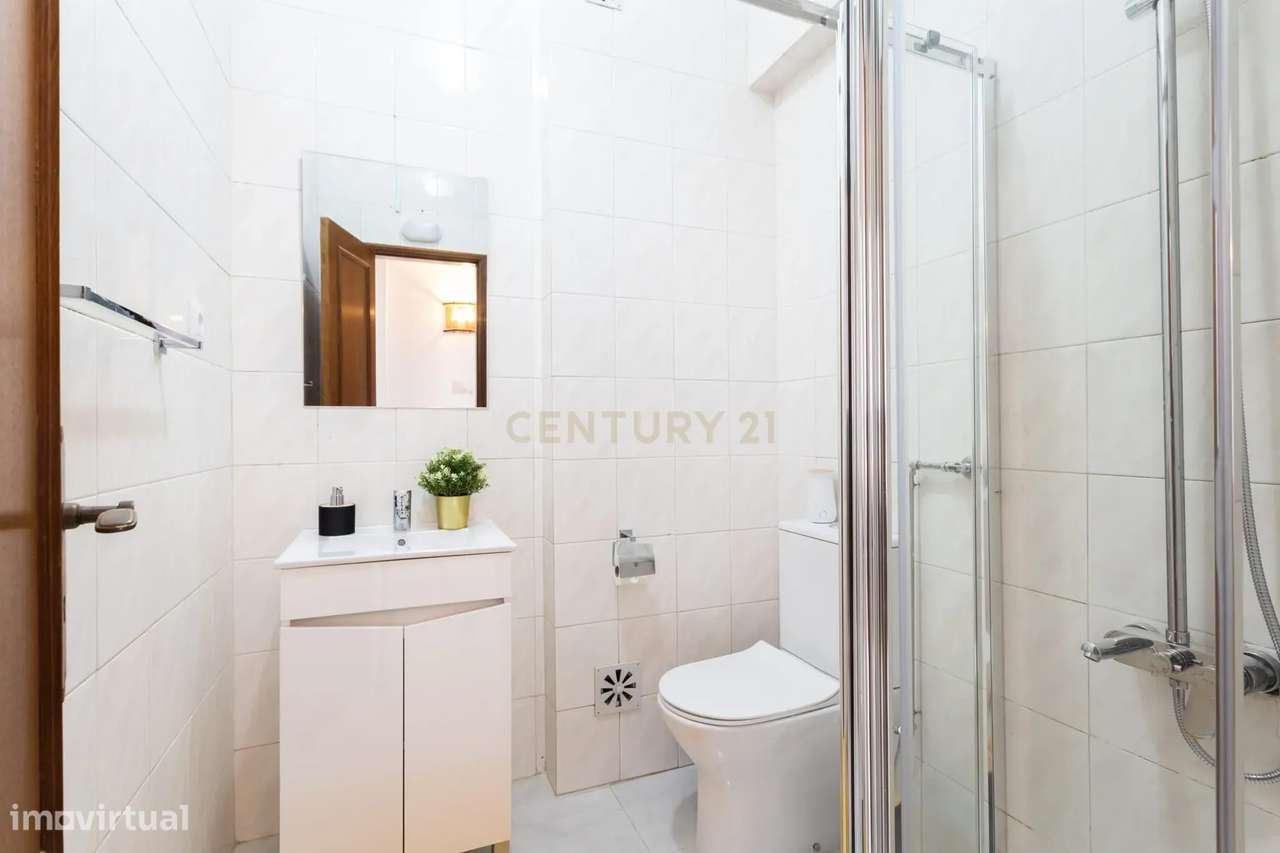 Apartamento T3 com Vista Rio e Garagem – Centro de Setúbal-8