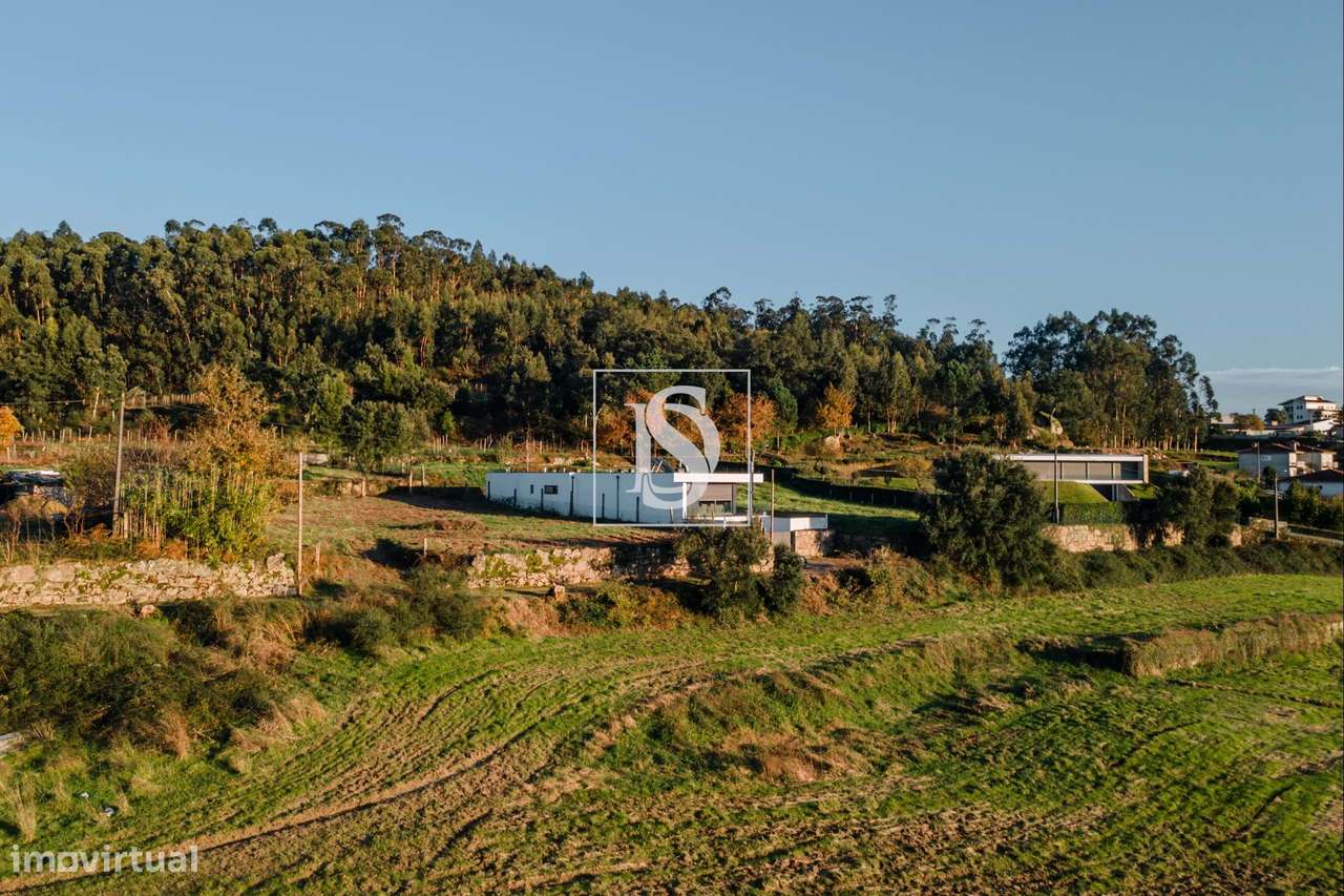 Moradia Individual T3, com jardim e vistas desafogadas-38