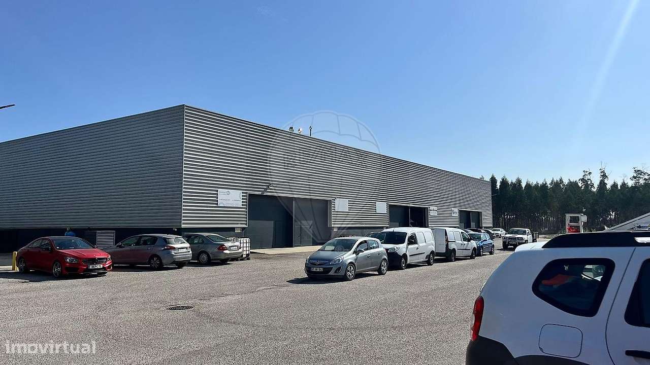 Armazém  para arrendamento - Grande imagem: 2/17