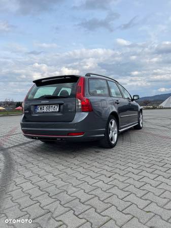 Volvo V50 2.0D R-Design Summum - 5