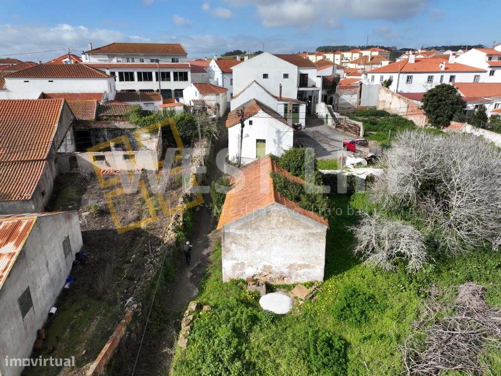 Moradia para Restauro TOTAL no Centro ENCARNAÇÃO - Grande imagem: 2/22