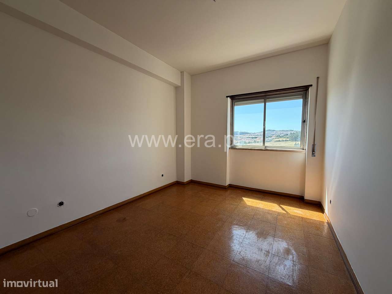 T2 - Jardim do Sol, Odivelas com lugar garagem-8