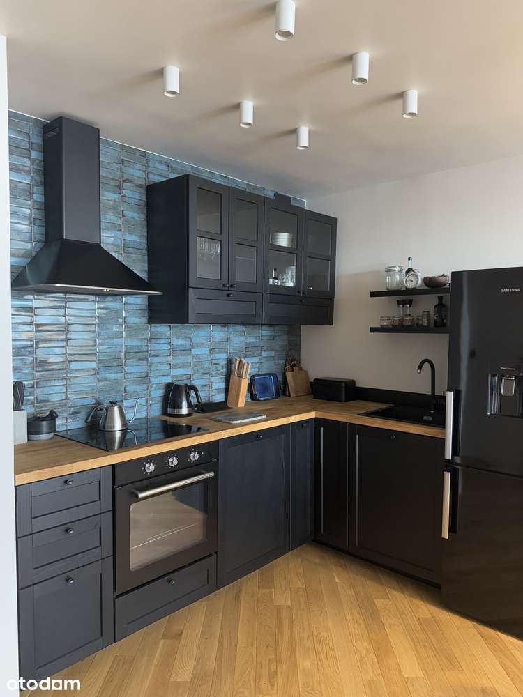 Komfortowe 2 pokojowe mieszkanie w centrum - gotowe do zamieszkania-3