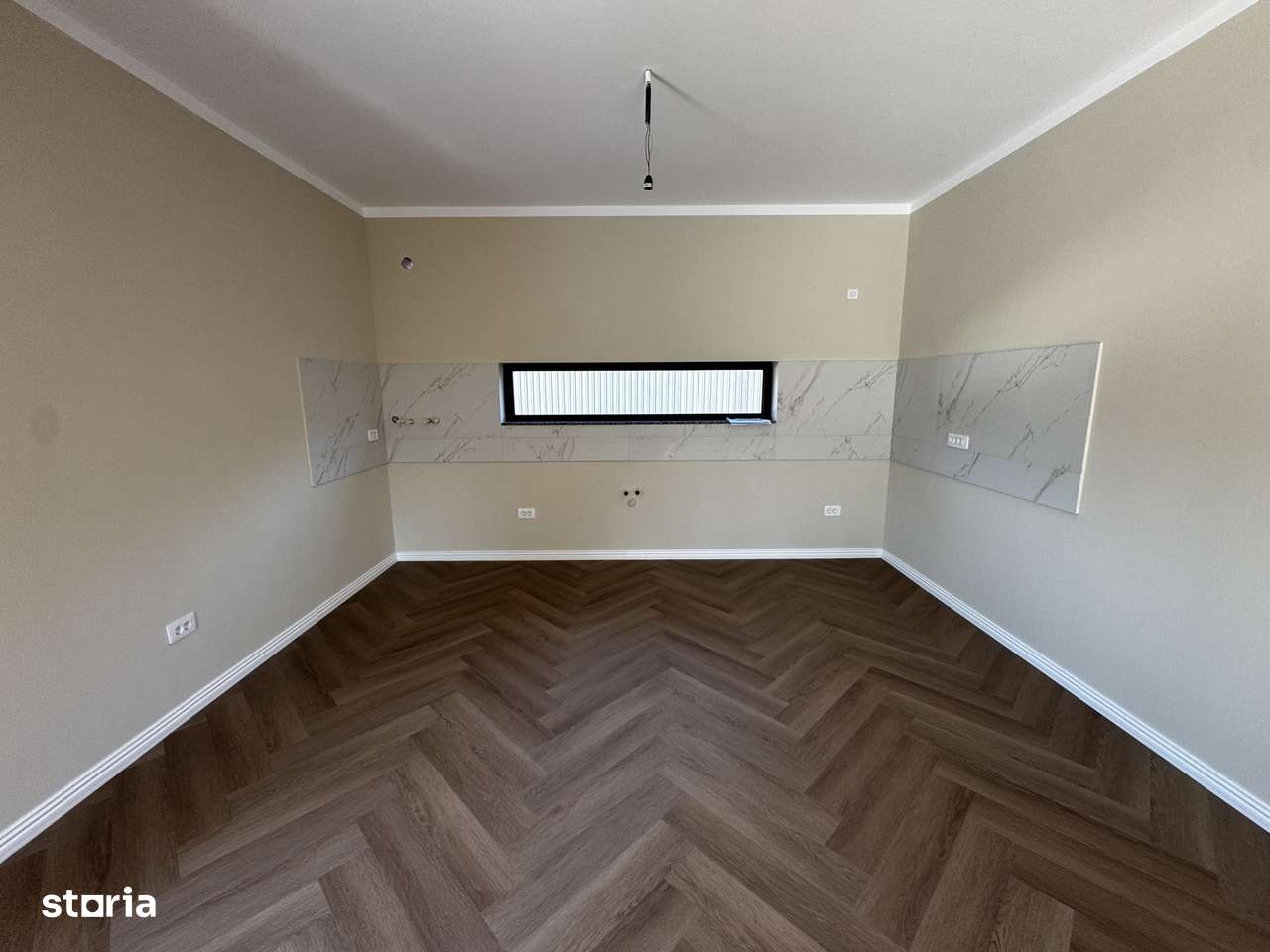 500 mp teren! ASFALT! CANALIZARE! Incalz in pard! Casa Tomesti-5