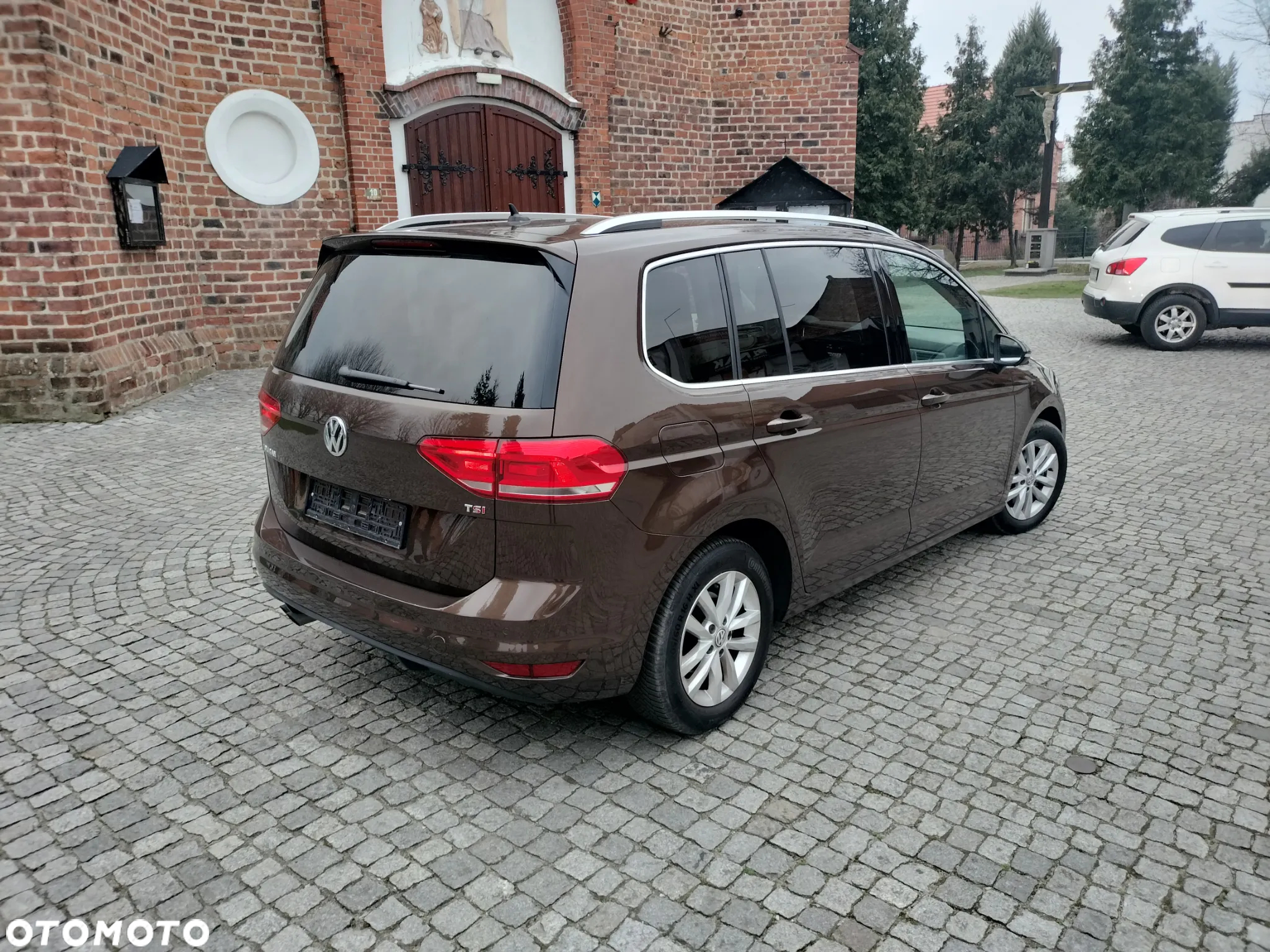 Volkswagen Touran 1.4 TSI (BlueMotion Technology) Comfortline - 4