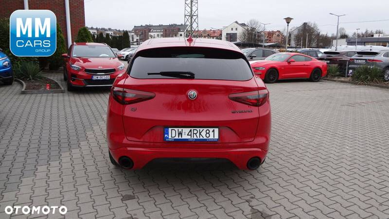 Alfa Romeo Stelvio - 4