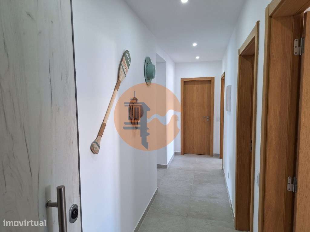 Apartamento T2 no centro de Armação de Pêra - Grande imagem: 5/44