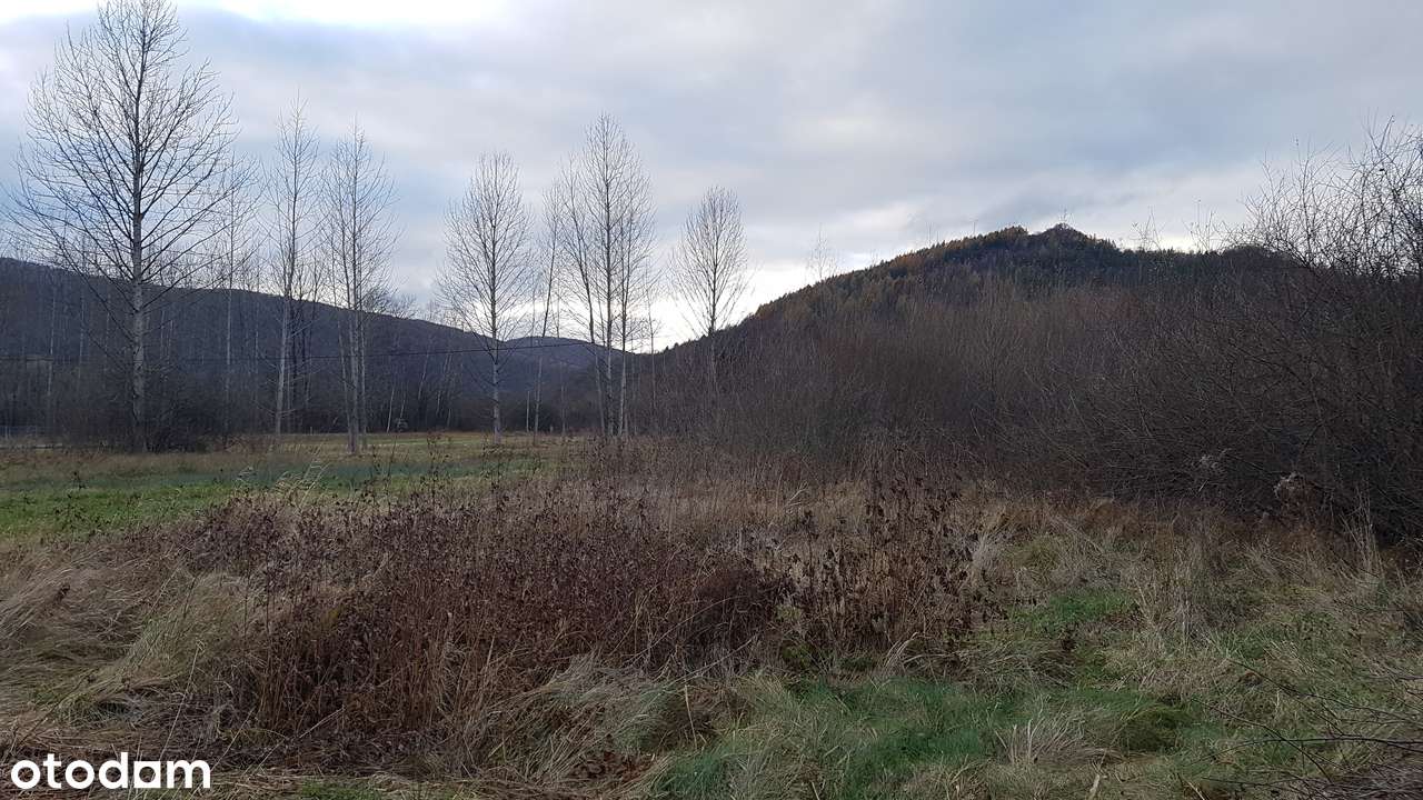 Uzbrojona działka w centrum Bóbrki obok Soliny, idealna pod parking! - Pełny obrazek: 5/14