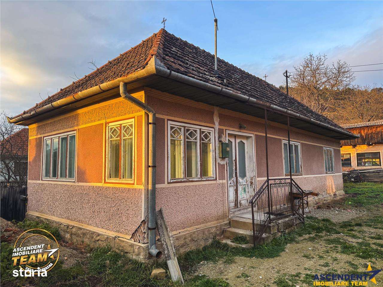Casa rustica, cu teren roditor de peste 1.000mp, Sanzaieni, Covasna - Imagine principală: 2/20