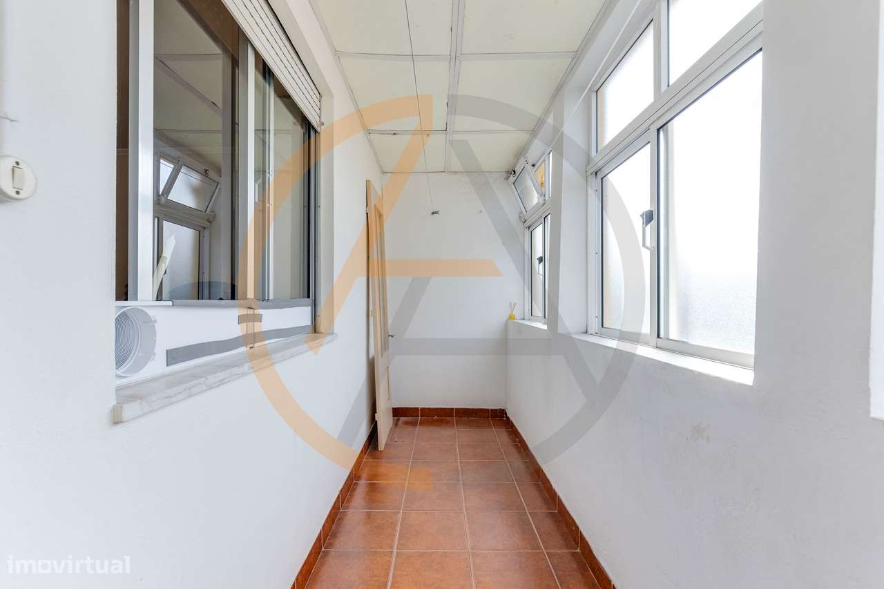 Apartamento T1 com Espaço Exterior | Cedofeita-24
