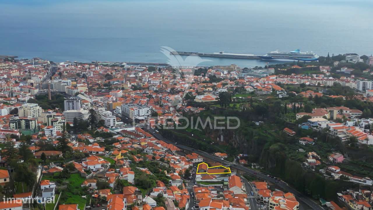 Um edifício com história e versatilidade no coração do Funchal-13