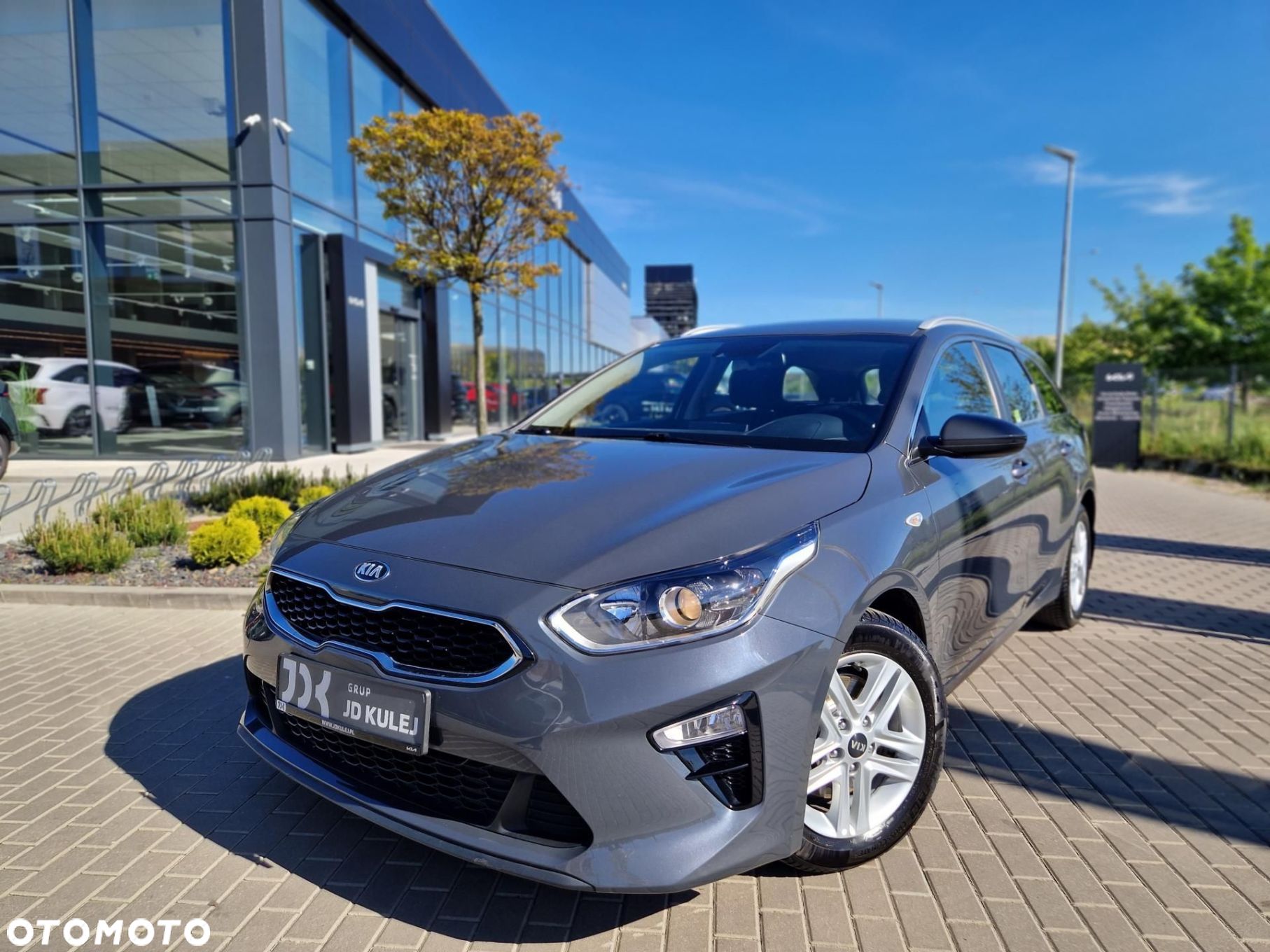 Kia Ceed - 1