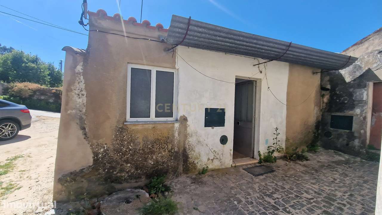 Casa típica algarvia está situada na pitoresca vila de Alcaria do Peso - Grande imagem: 2/7