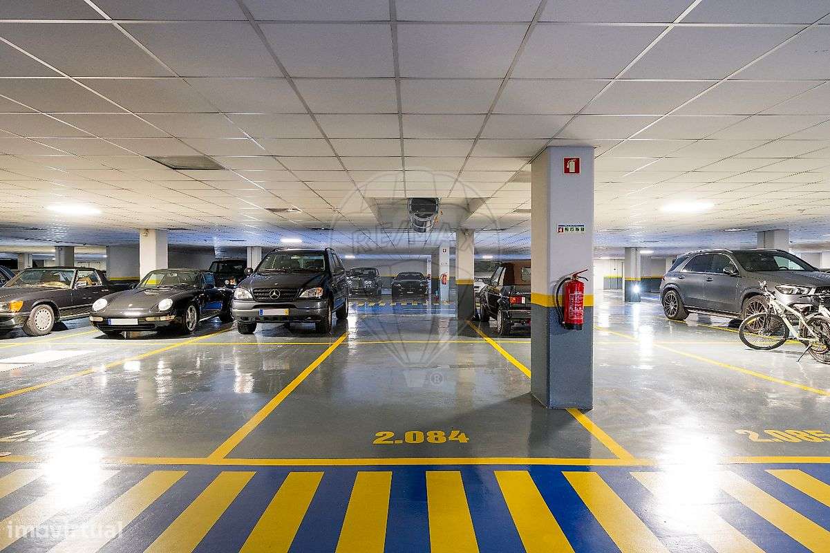 Garagem  para arrendamento - Grande imagem: 2/8