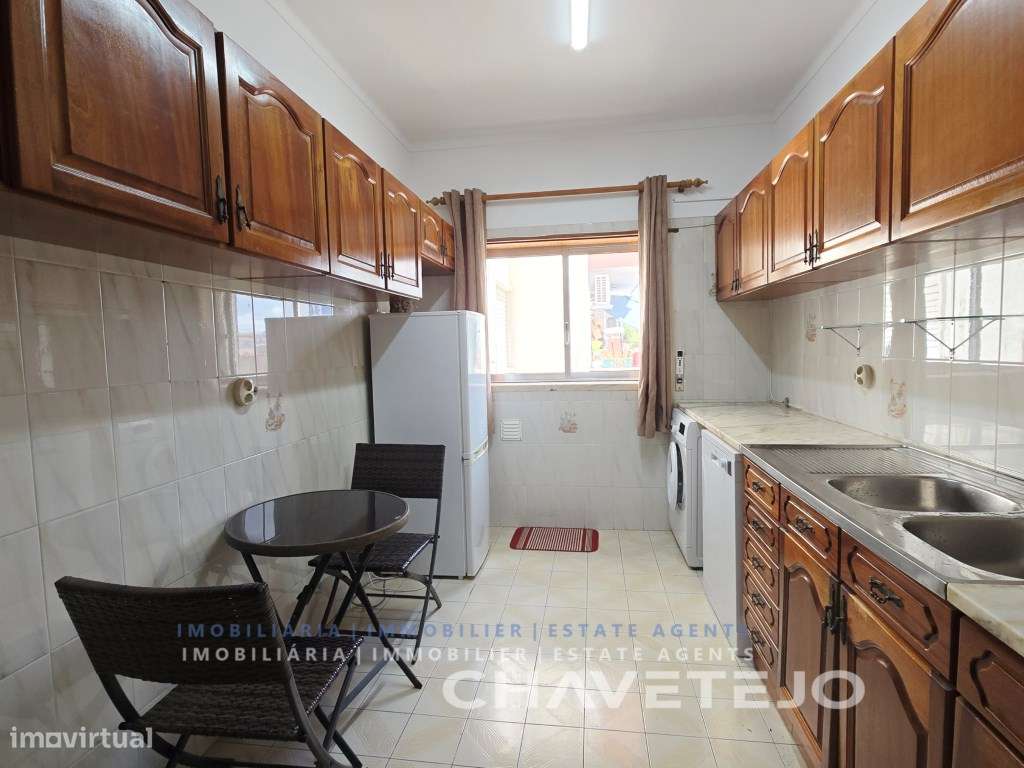 Apartamento T2 com garagem dupla e vista para o Castelo de Tomar-1