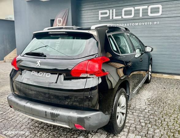 Peugeot 2008 1.2 PureTech Allure - 5