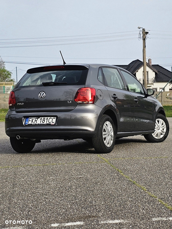 Volkswagen Polo 1.4 16V Comfortline - 6