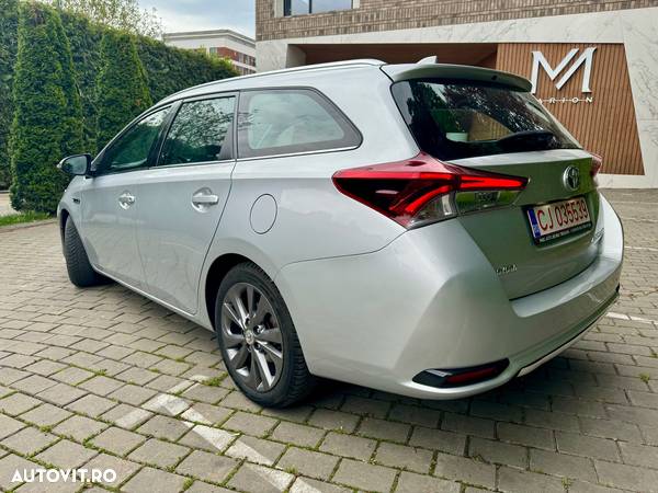 Toyota Auris 1.8 VVT-i Hybrid Automatik Touring Sports Edition - 4