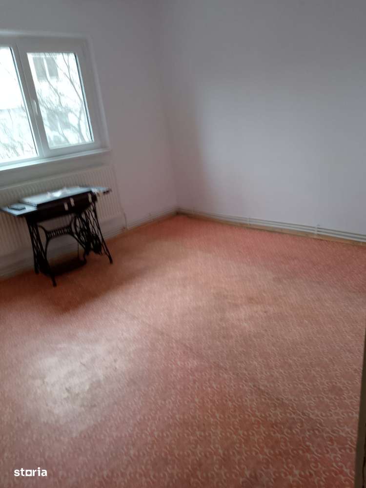 De Vanzare Aprtament cu 1 camera zona Progresu - Imagine principală: 4/10