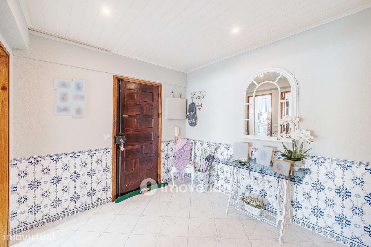 Apartamento T3, com áreas amplas, em Setúbal-9