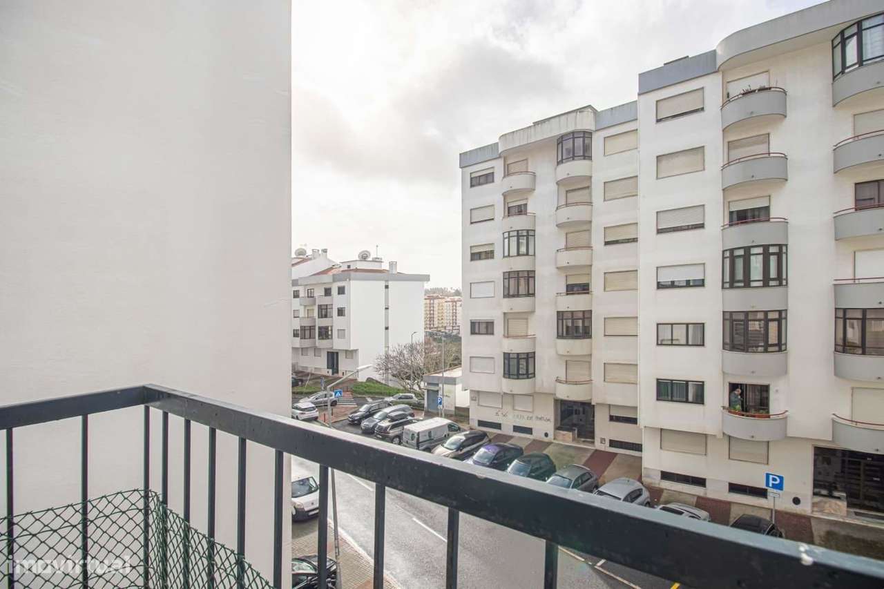 Onde o Seu Próximo Capítulo Começa – Apartamento T2 com Suíte | Rincho-14